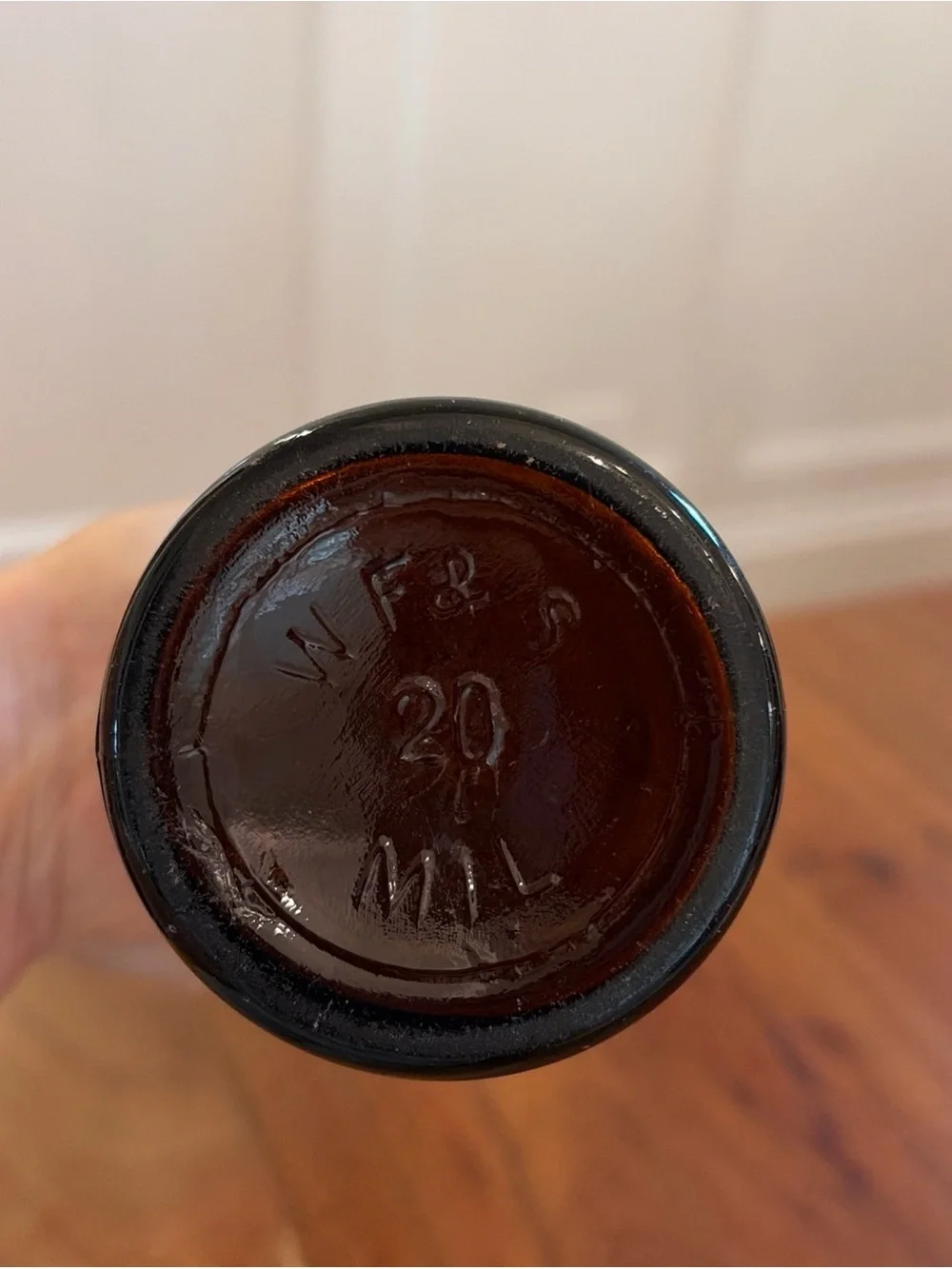 Two Antique Leisen & Henes Menominee MI Beer Bottles Pre-Pro WF&S Cream City